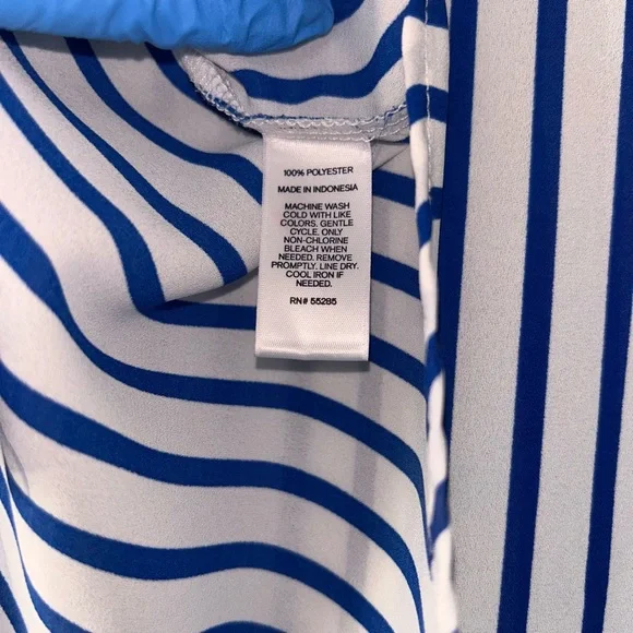 Express Two Pocket Portofino Button Down Striped - Picture 5 of 7